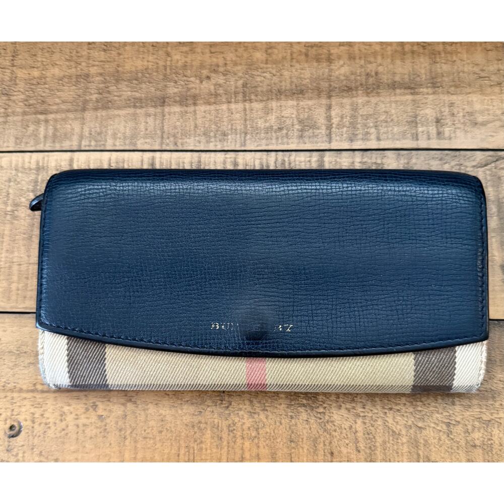 BURBERRY Calfskin House Check Porter Continental Wallet Navy Blue